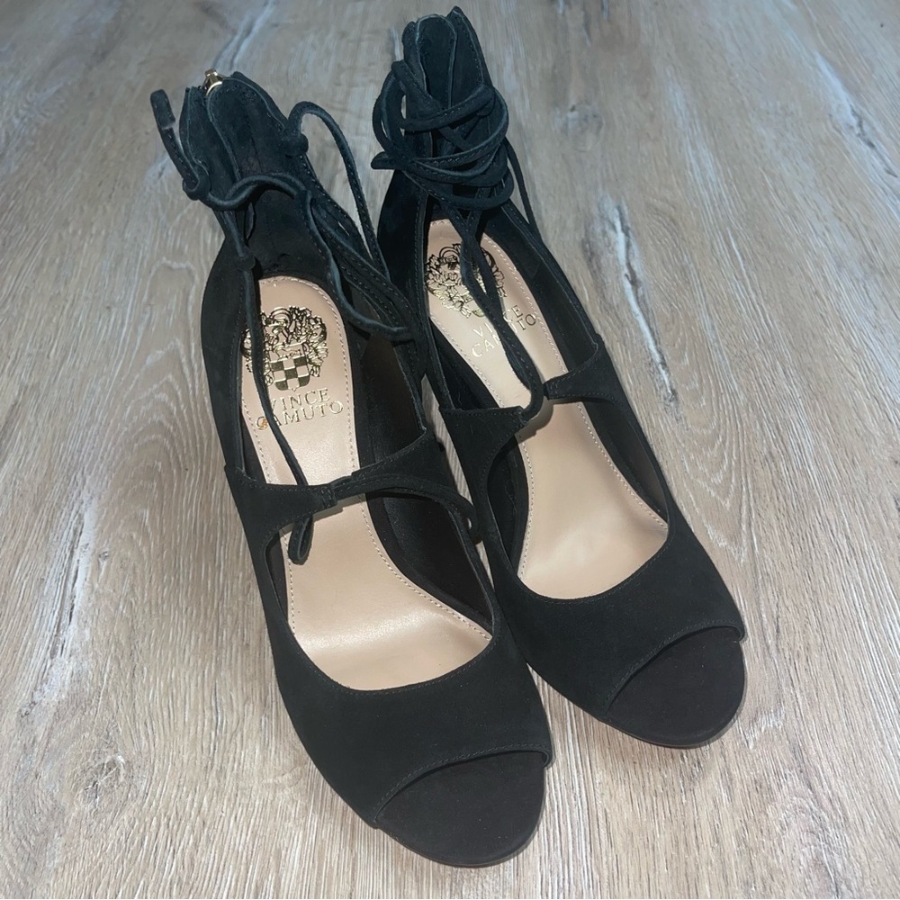 Vince Camuto Women’s VP Saleena Suede Velvet Open Toe Sandal Lace Up Heel 8M